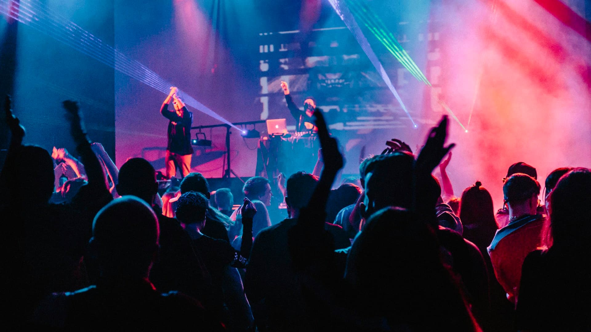 DJ, фото и видео